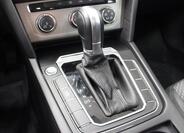 Volkswagen Passat 25