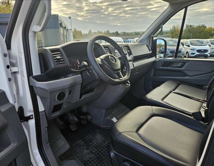 Volkswagen Crafter 8