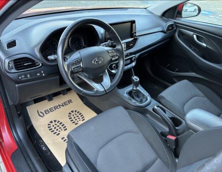 Hyundai i30 9