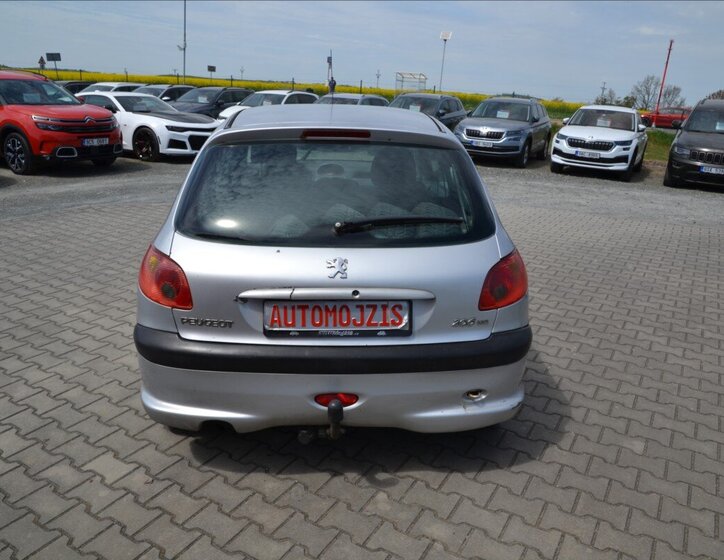 Peugeot 206 Hatchback 1,4 l 50 kw
