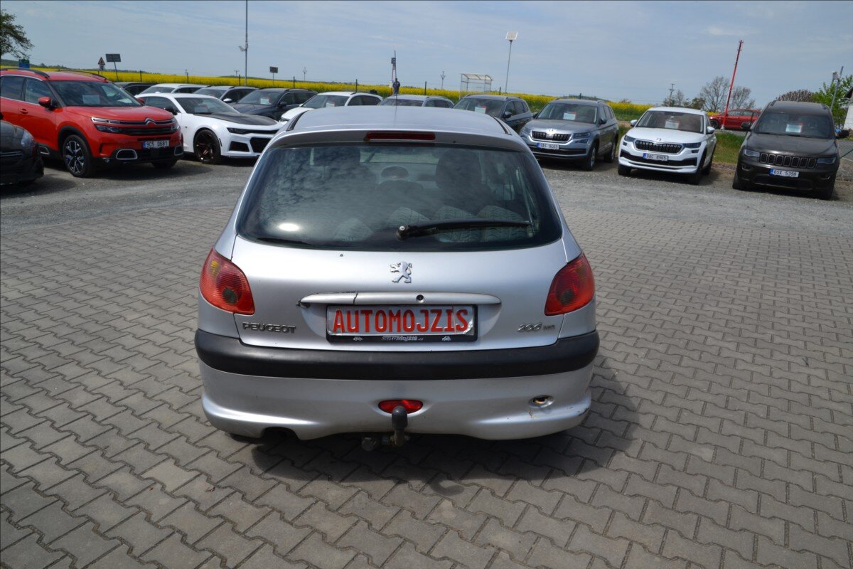 Peugeot 206 Hatchback 1,4 l 50 kw