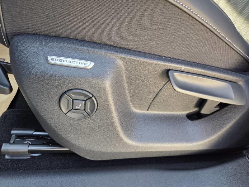 Volkswagen Tiguan SUV 2,0 l 195 kw