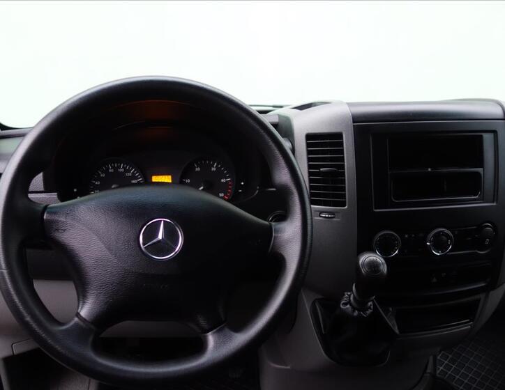 Mercedes-Benz Sprinter 5