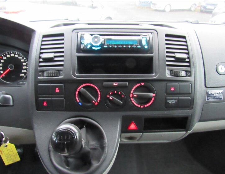 Volkswagen Transporter 13