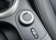 Nissan Qashqai Hatchback 2,0 l 104 kw