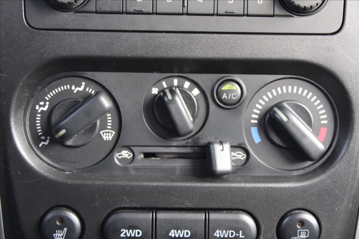 Suzuki Jimny SUV 1,3 l 63 kw