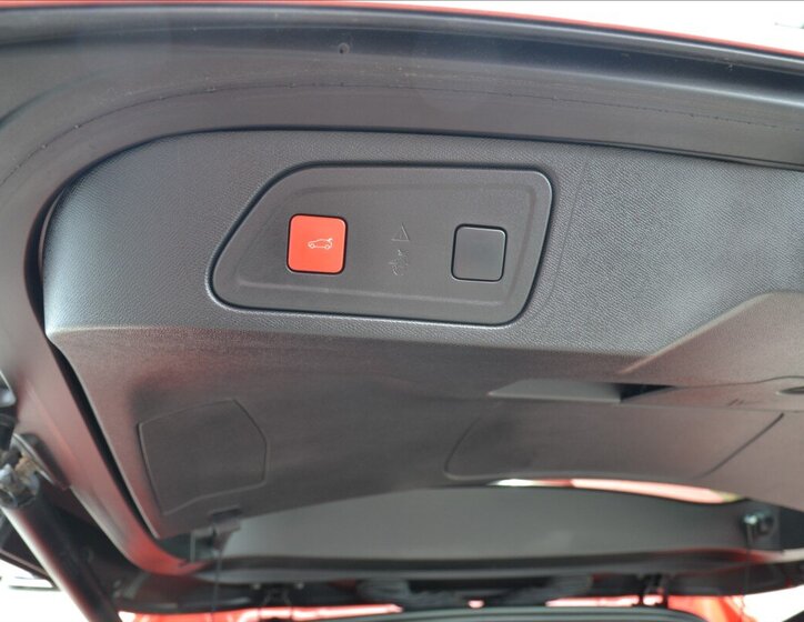 Citroën C5 Aircross SUV / Terénní 1,6 l 133 kw