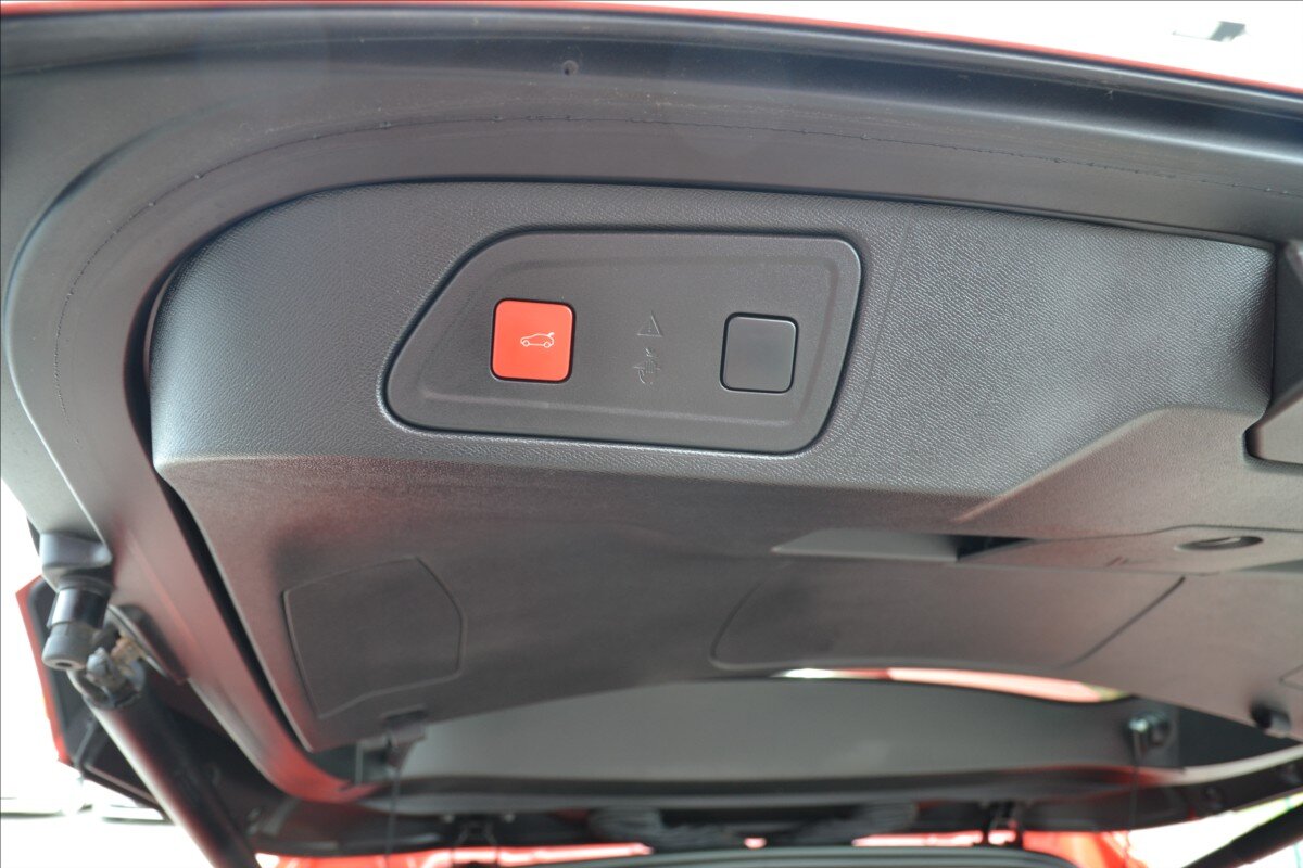 Citroën C5 Aircross SUV / Terénní 1,6 l 133 kw