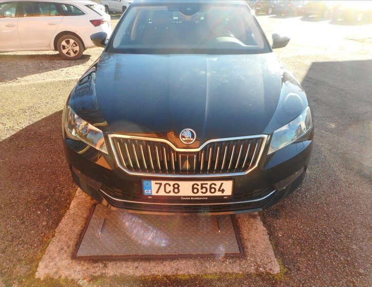 Škoda Superb 2