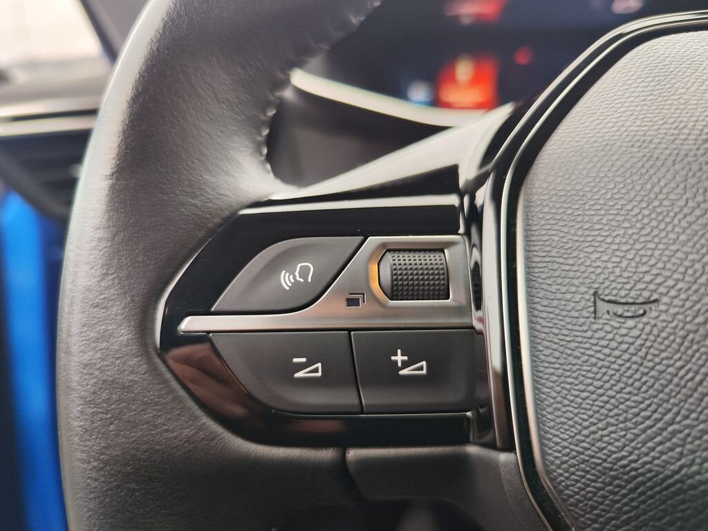 Peugeot 208 Hatchback 1,2 l 74 kw