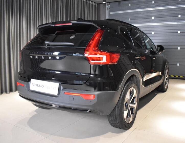 Volvo XC40 4