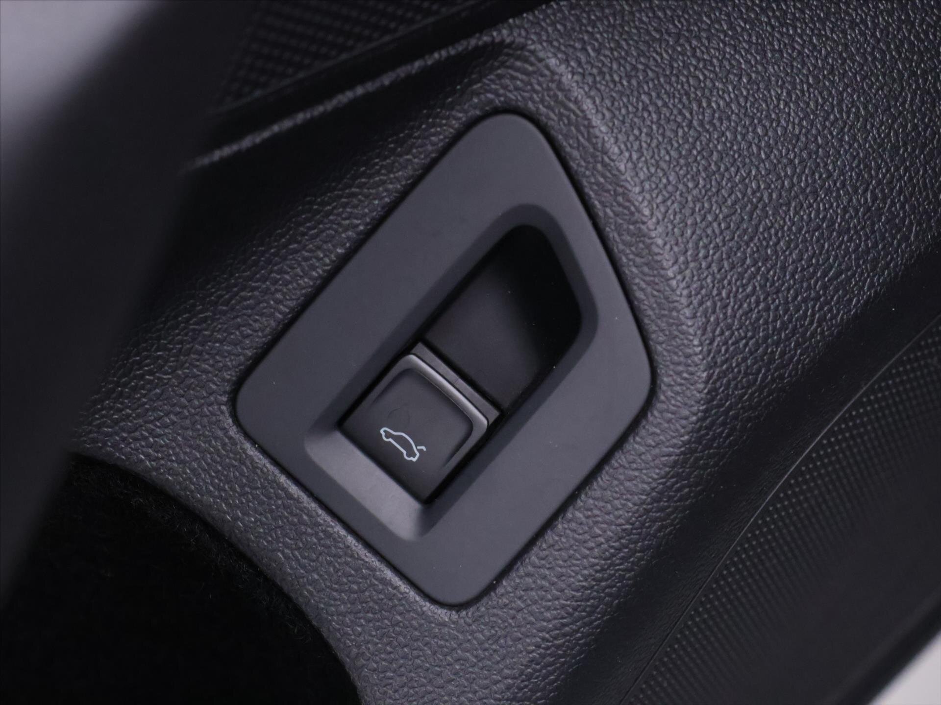 Volkswagen Passat Kombi 2,0 l 140 kw