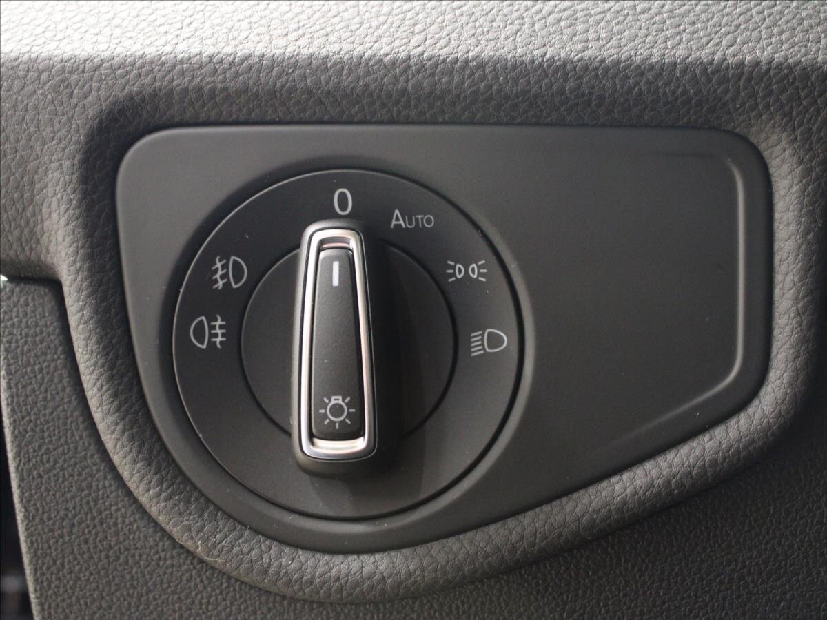 Volkswagen Touran MPV 1,5 l 110 kw