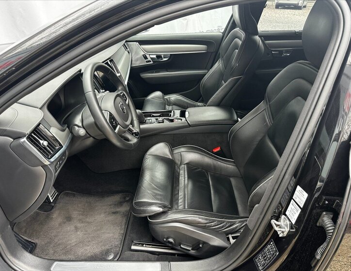 Volvo V90 Kombi 2,0 l 186 kw