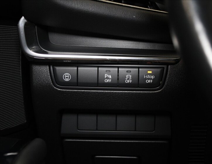 Mazda 3 Sedan / Limuzína 2,0 l 90 kw