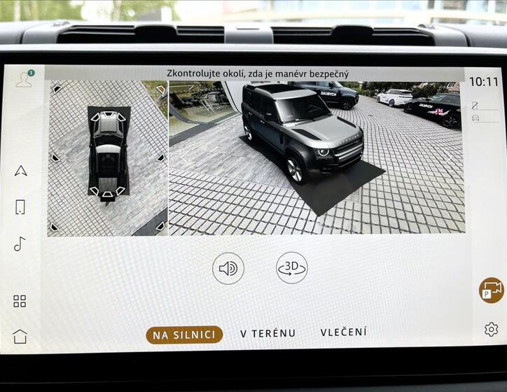 Land Rover Defender 24