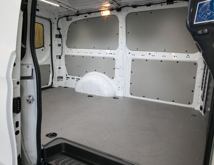 Mercedes-Benz Vito Skříň 2,0 l 120 kw