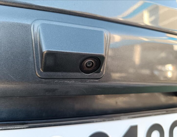 Ford Tourneo Custom MPV 2,0 l 110 kw