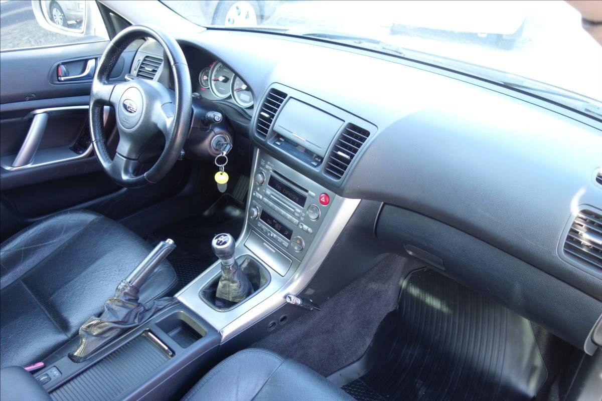 Subaru Legacy Sedan / Limuzína 2,5 l 121 kw