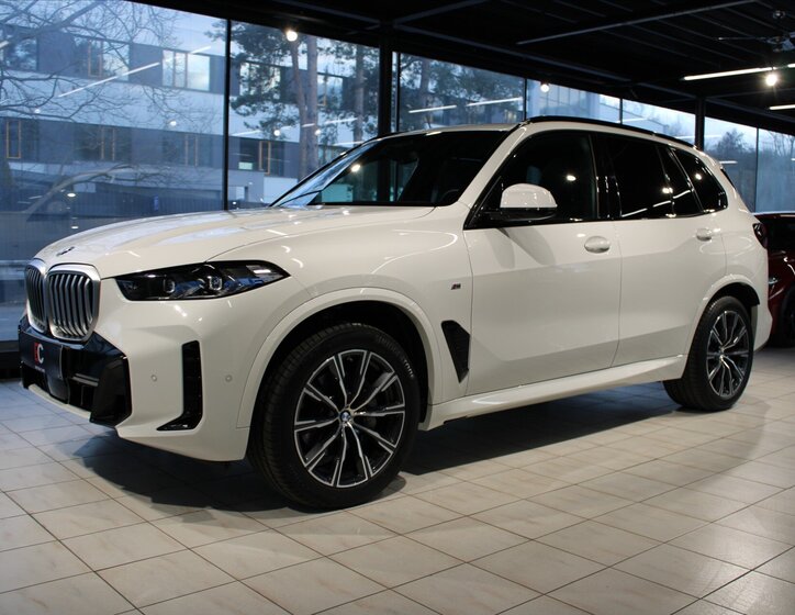 BMW X5 Kombi 3,0 l 210 kw