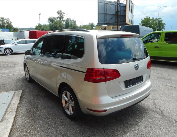 Volkswagen Sharan MPV 2,0 l 103 kw