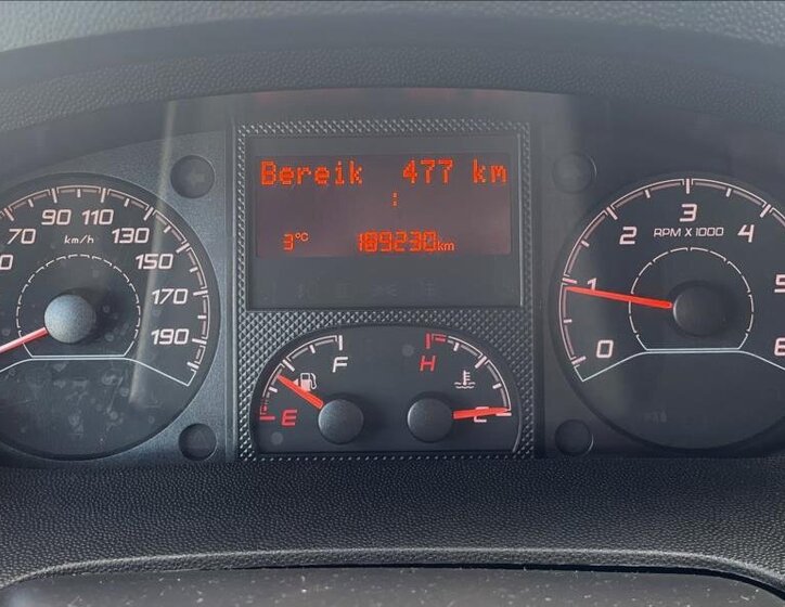 Peugeot Boxer Skříň 2,2 l 121 kw