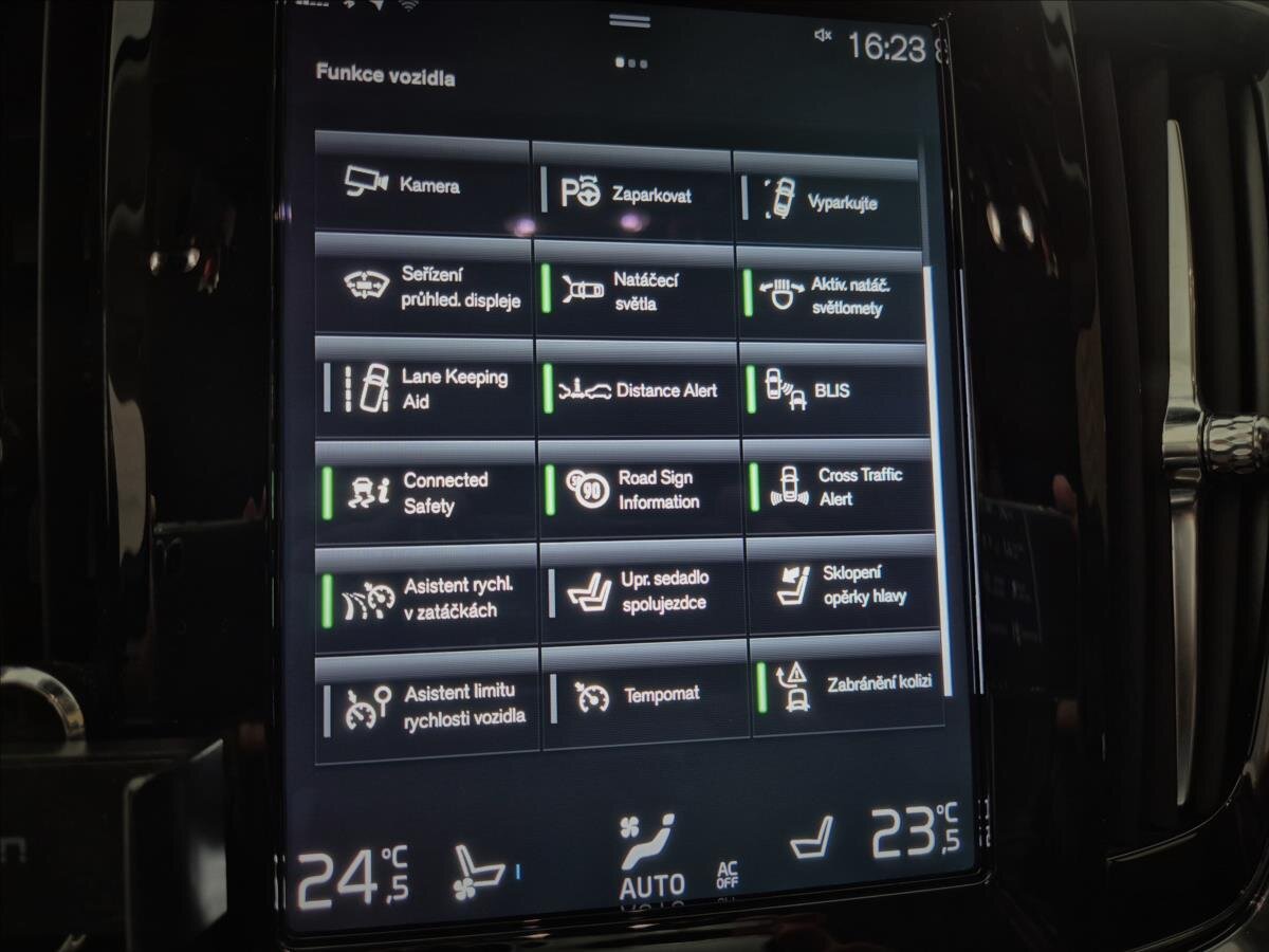 Volvo V90 Kombi 2,0 l 177 kw