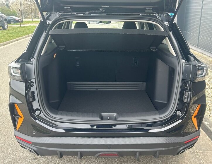 Dongfeng Ostatní Kombi 1,5 l 85 kw