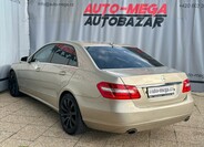 Mercedes-Benz Třídy E 8