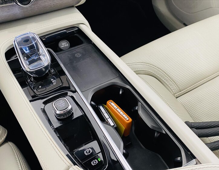 Volvo XC90 SUV / Terénní 2,0 l 173 kw