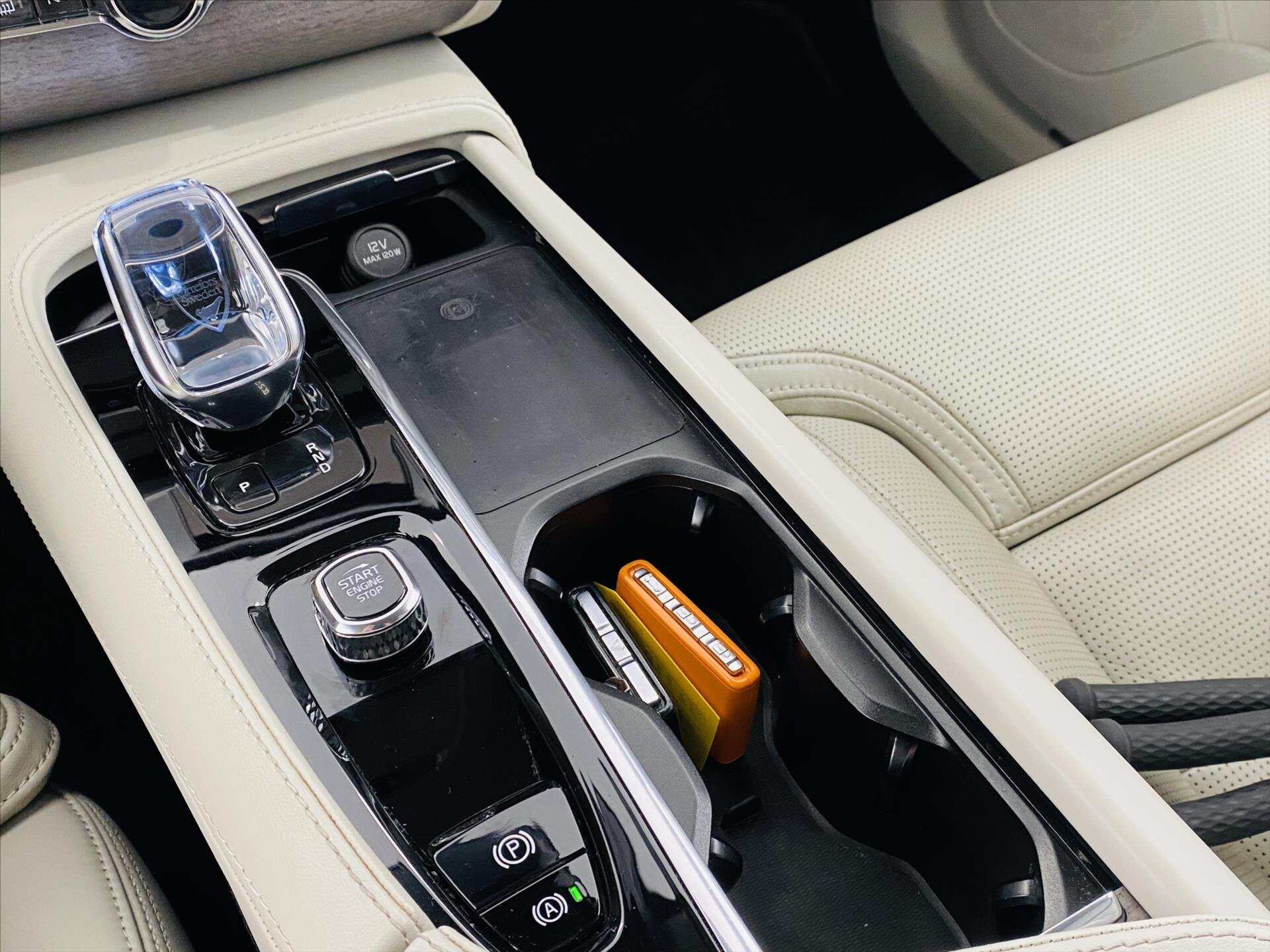 Volvo XC90 SUV / Terénní 2,0 l 173 kw