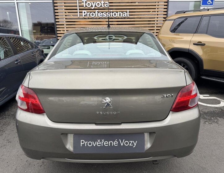 Peugeot 301 Sedan 1,6 l 85 kw