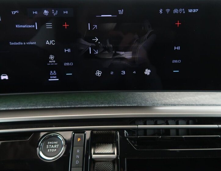 Peugeot 3008 SUV / Terénní 1,2 l 100 kw