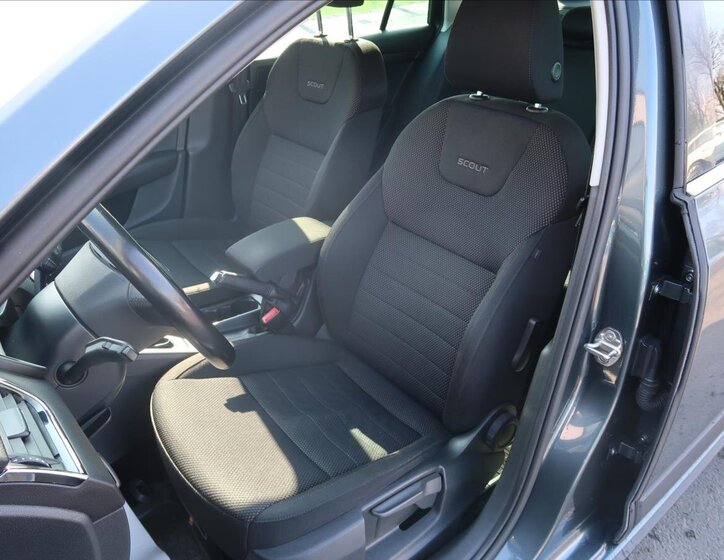 Škoda Octavia Kombi 2,0 l 110 kw