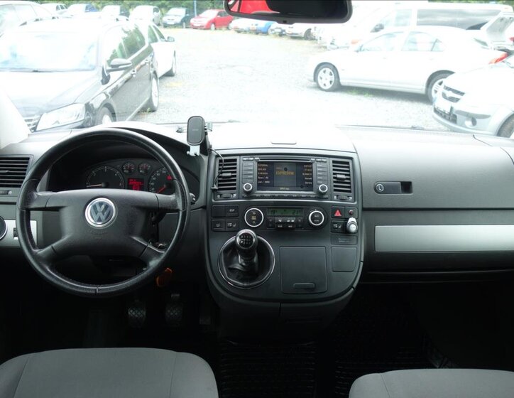 Volkswagen Multivan Kombi 2,5 l 128 kw