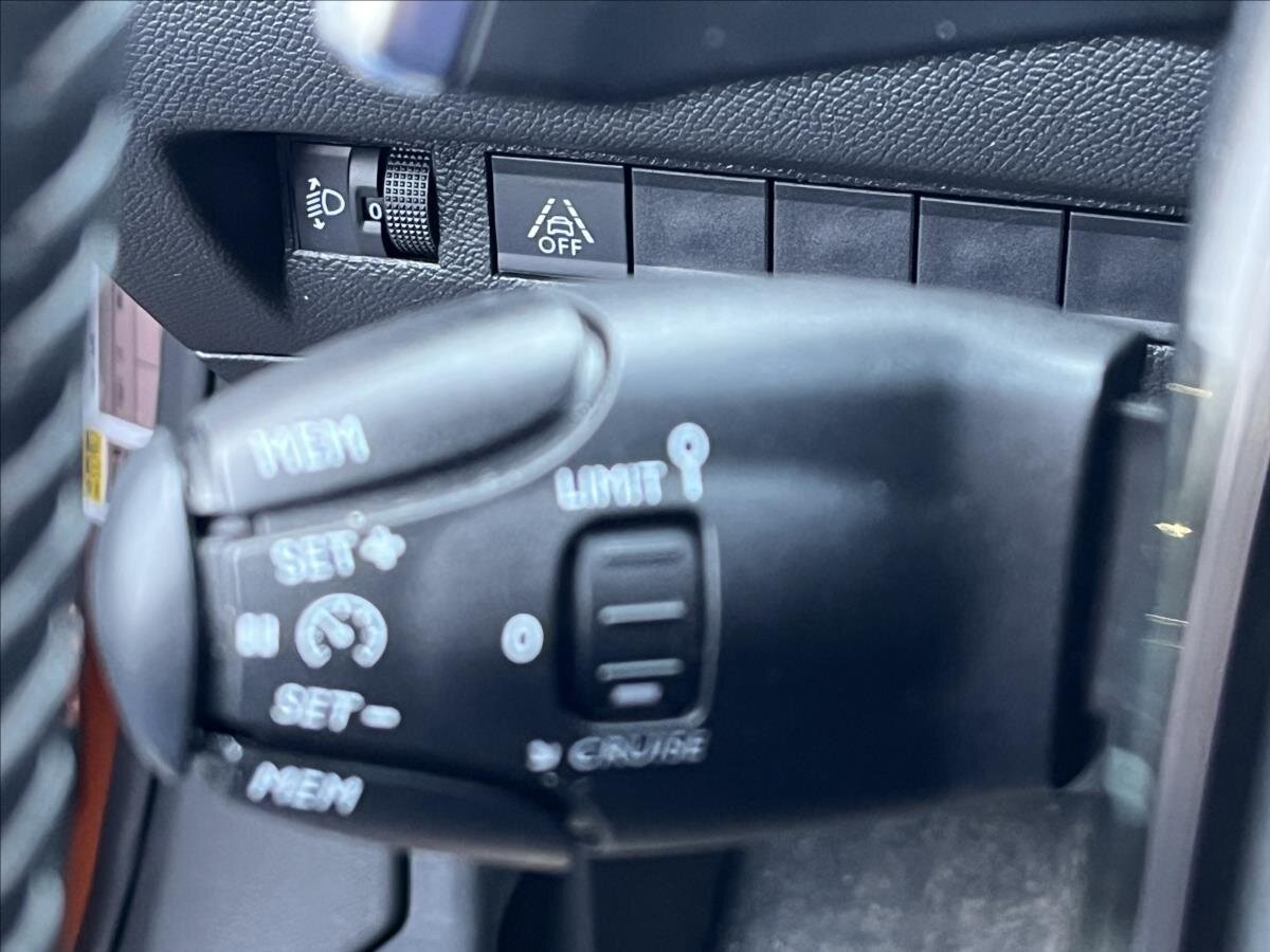 Peugeot 2008 SUV / Terénní 1,2 l 96 kw