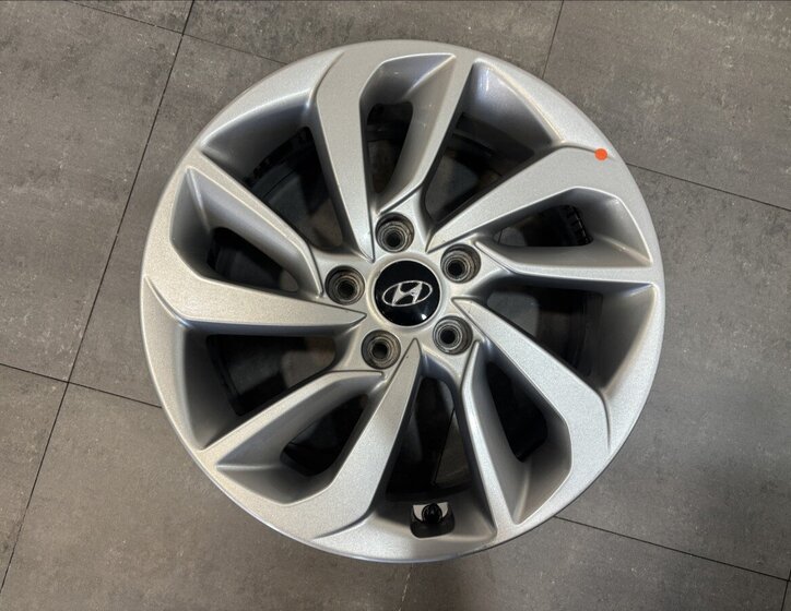 Hyundai Tucson SUV 2,0 l 100 kw