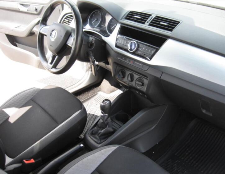 Škoda Fabia 12