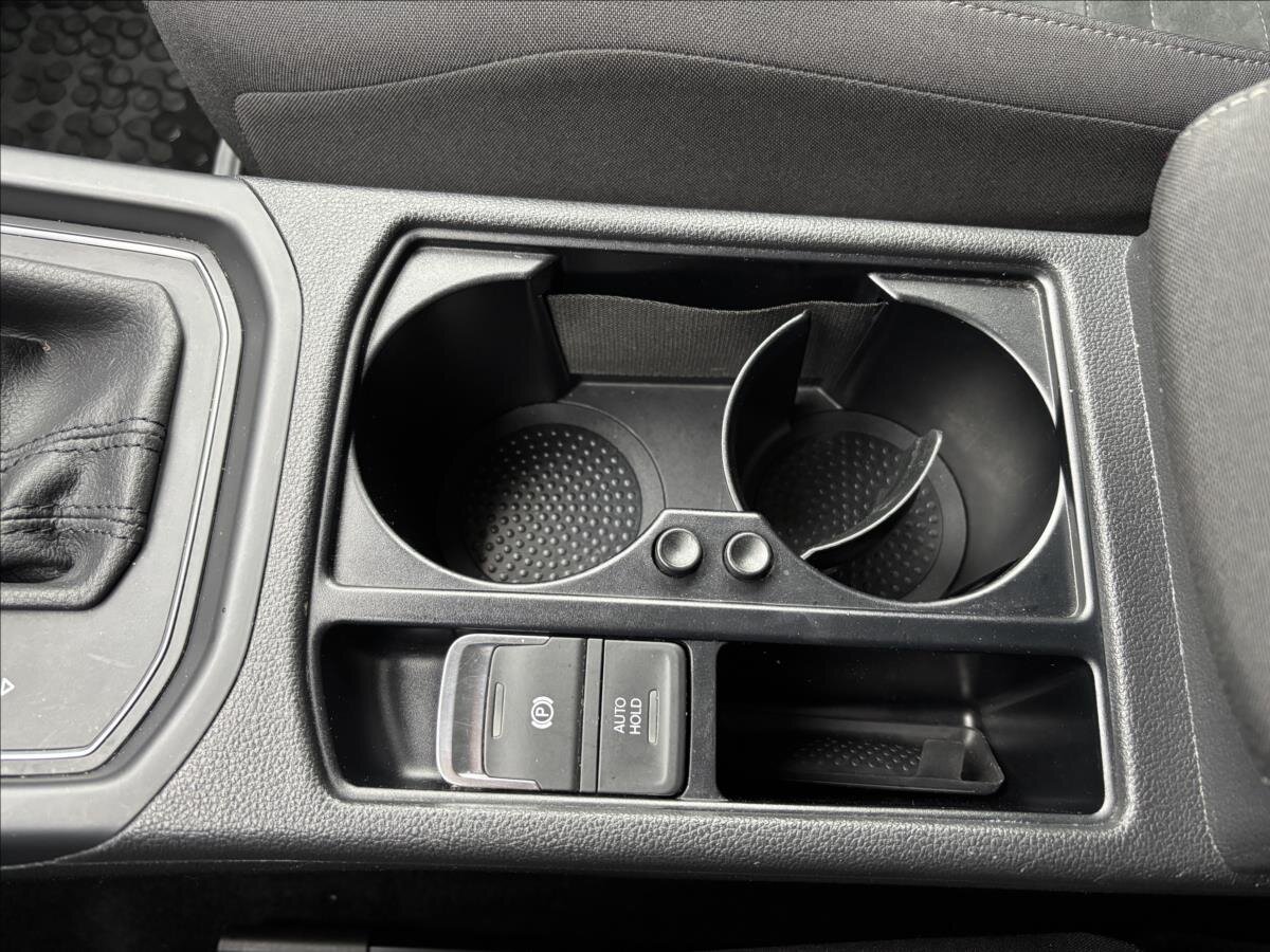 Volkswagen Touran MPV 1,5 l 110 kw