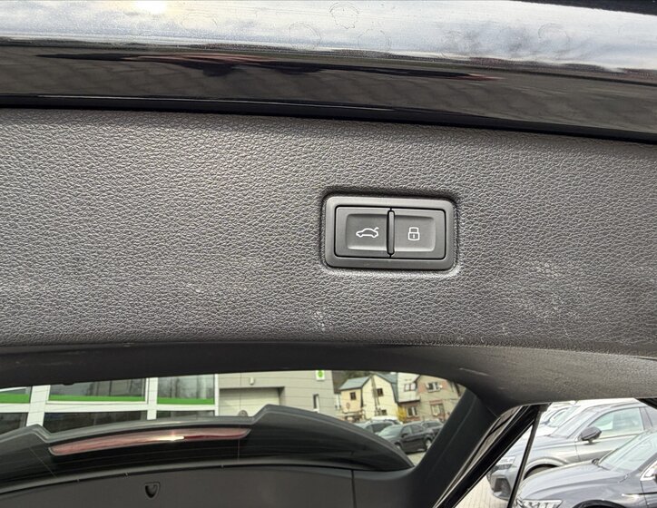 Audi Q7 Kombi 3,0 l 210 kw