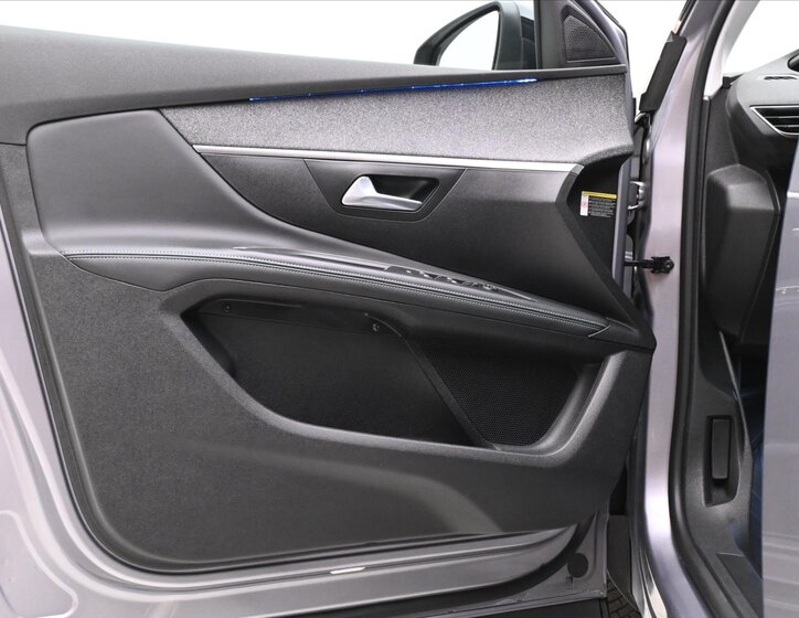 Peugeot 5008 SUV / Terénní 1,5 l 96 kw