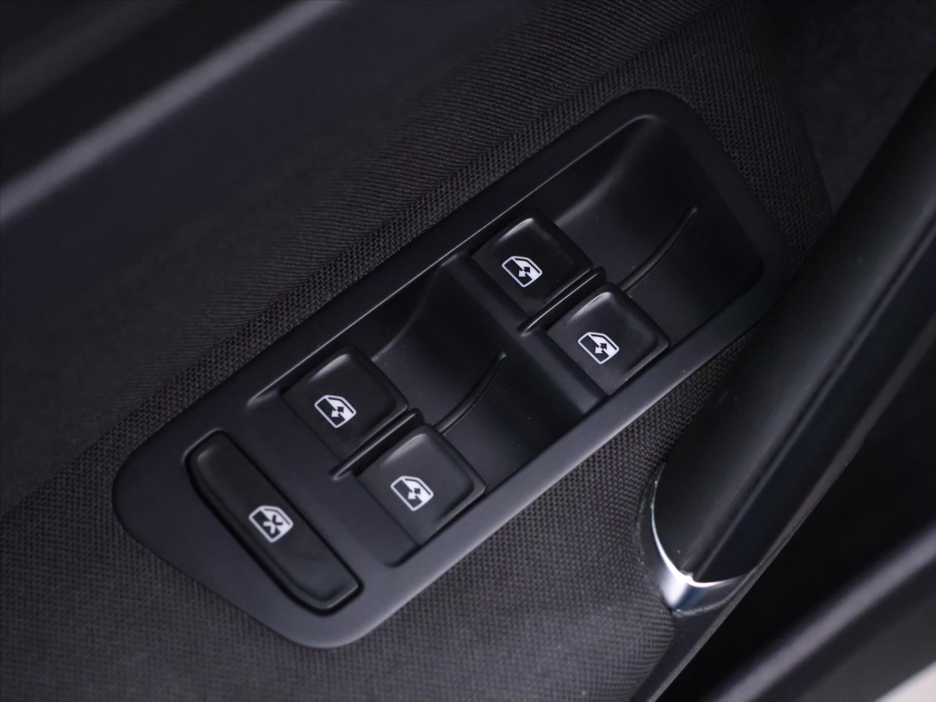 Volkswagen Golf Kombi 999,0 81 kw