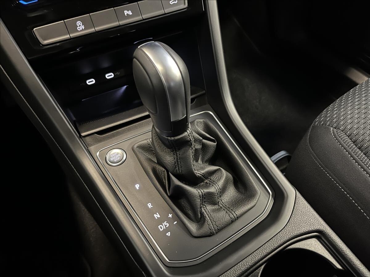 Volkswagen Touran MPV 1,5 l 110 kw