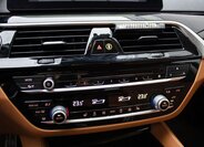 BMW Řada 5 Kombi 3,0 l 195 kw