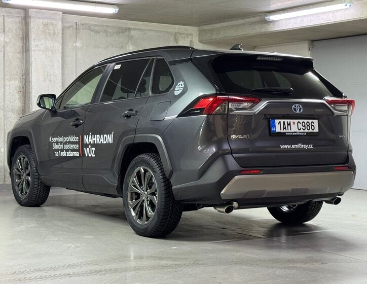 Toyota RAV4 SUV 2,5 l 163 kw