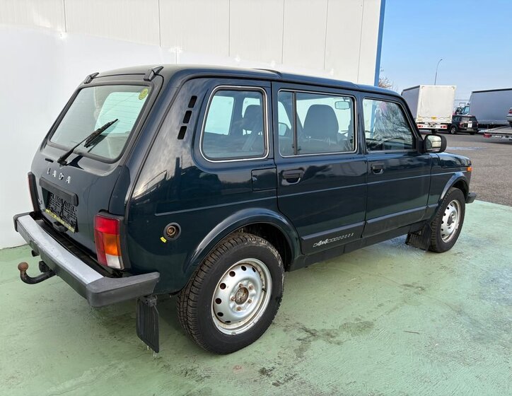 Lada Niva SUV 1,7 l 61 kw