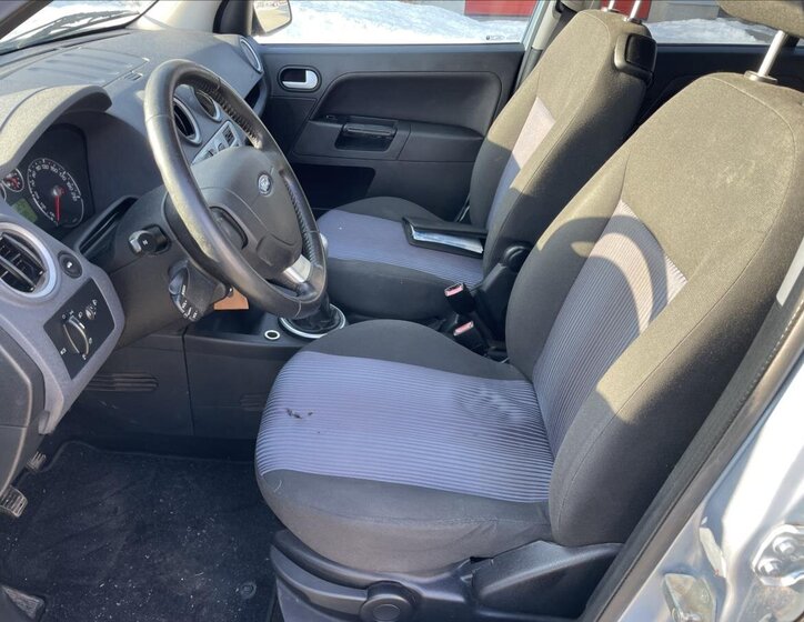 Ford Fusion Hatchback 1,4 l 59 kw