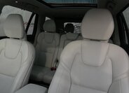 Volvo XC90 SUV / Terénní 2,0 l 173 kw