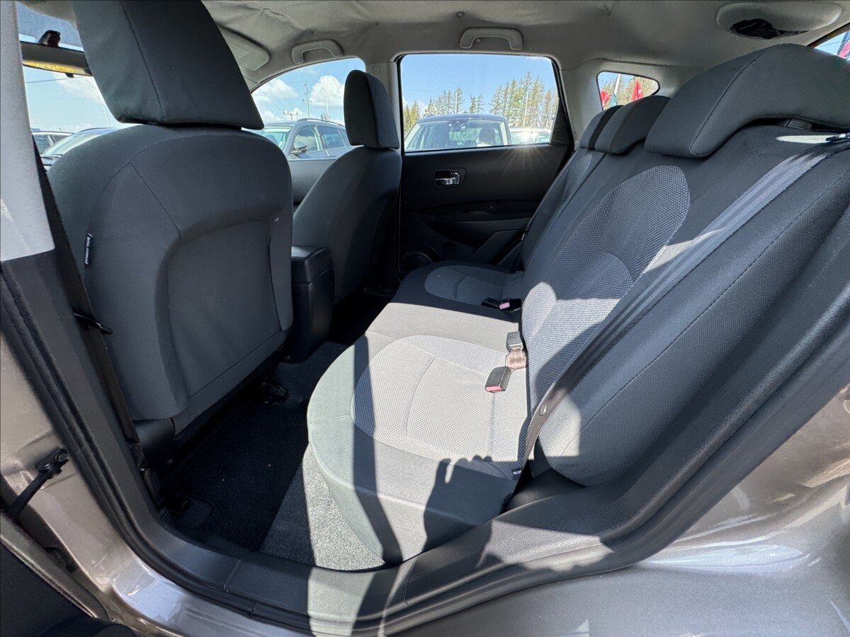 Nissan Qashqai SUV / Terénní 1,6 l 84 kw