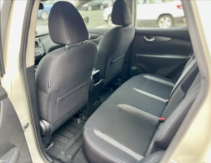 Nissan Qashqai SUV / Terénní 1,5 l 85 kw